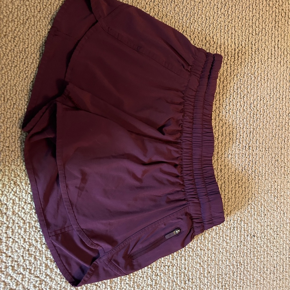 Lululemon tracker shorts size 8 dark adobe